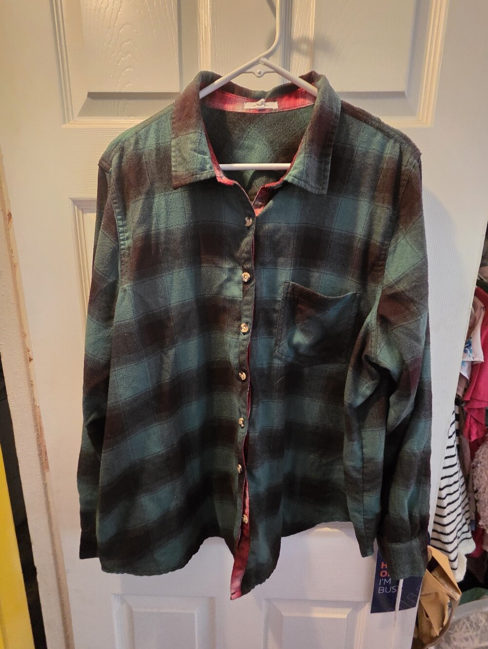 Green & Black Plaid Button-Up Shirt